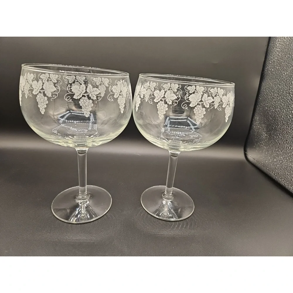 Vintage 2 Stemmed 7